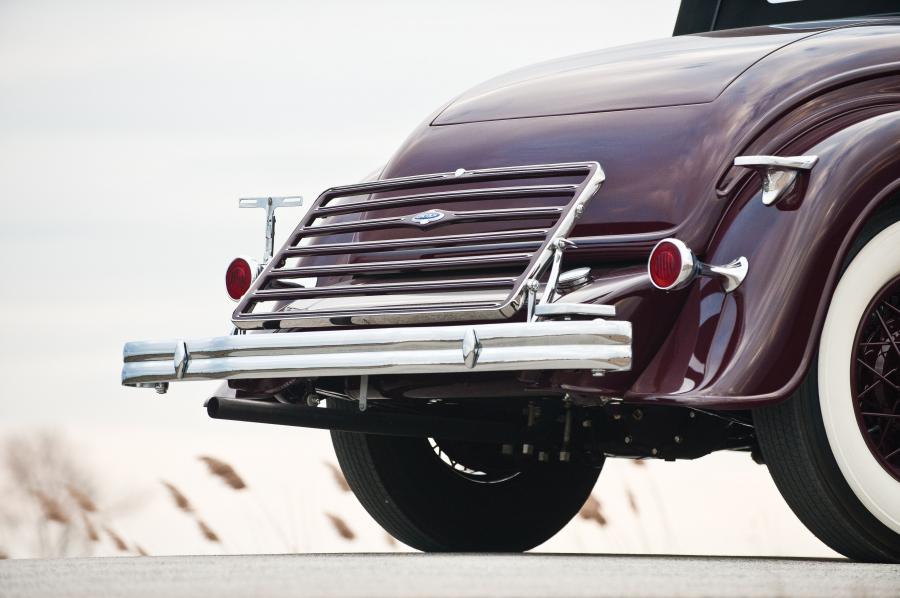  Lincoln Model KA convertible roadster 1934 года  (фото 10 из 36)
